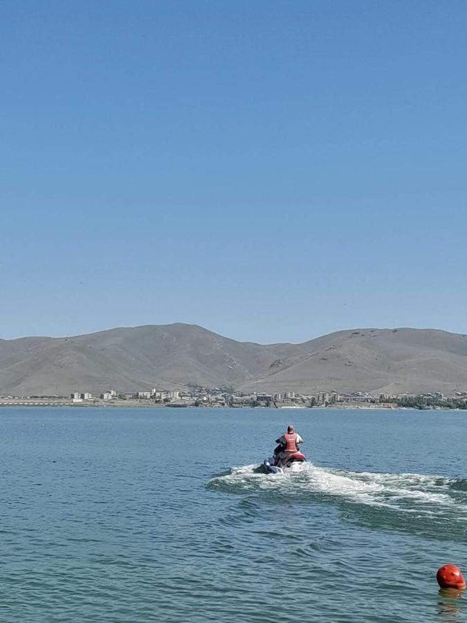 Vik Son Family Beach Sevan Exterior photo