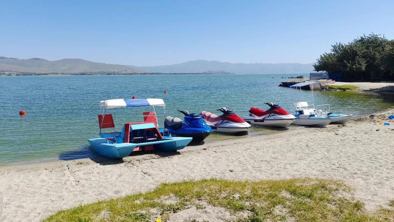 Vik Son Family Beach Sevan Exterior photo